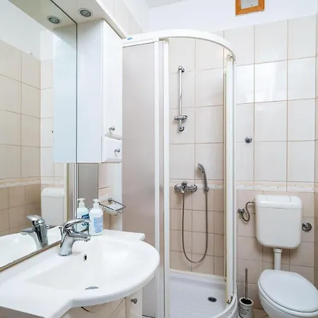 And Nike Дубровник