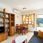 Apartament And Nike *